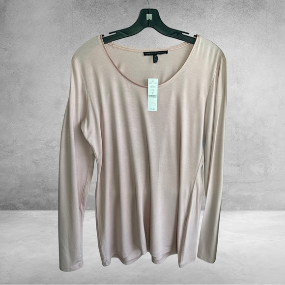 White House Black Market Tops - WHITE HOUSE BLACK MARKET Winter Blush Ultra Luxe Tee